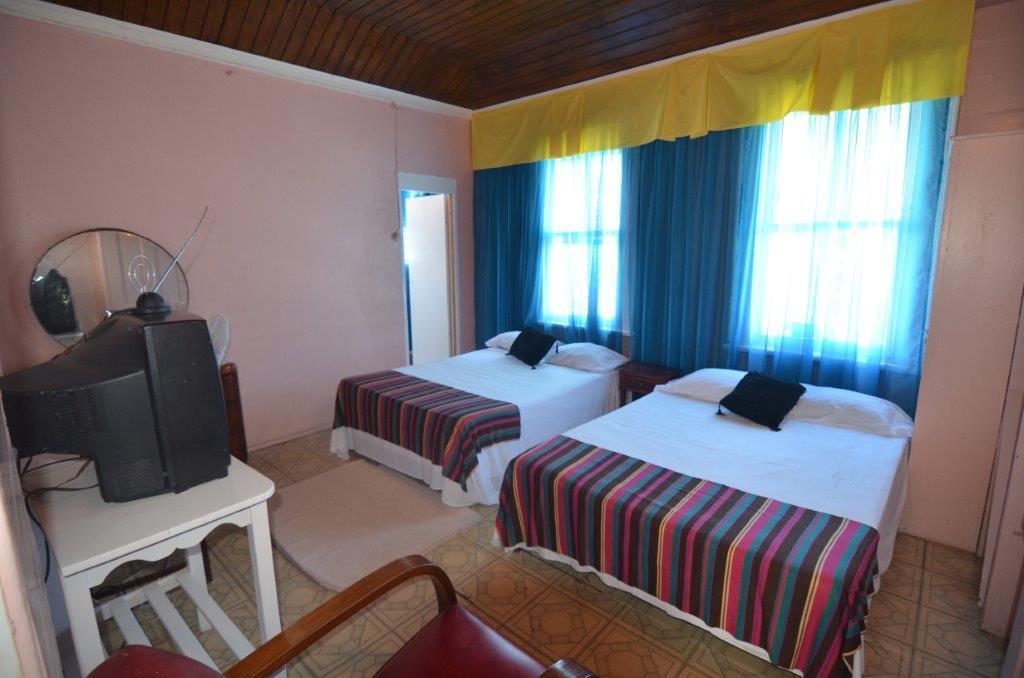 Holiday Home - Guest House Порт-Антоніо Екстер'єр фото